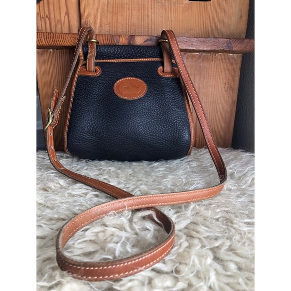 Vintage Crossbody Dooney & Burke Purse - Picture 5 of 11